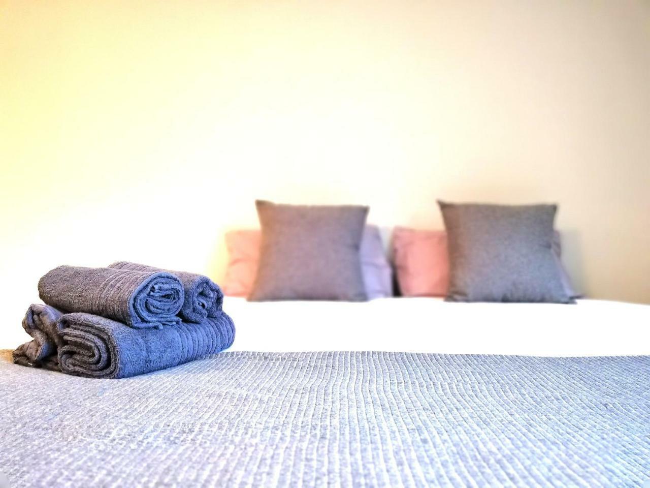 Mazi Apartments Suite Mataro Bagian luar foto
