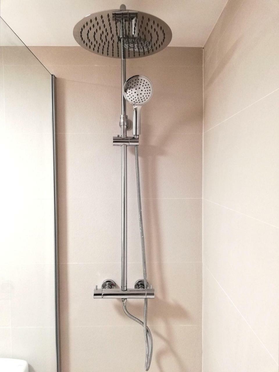 Mazi Apartments Suite Mataro Bagian luar foto