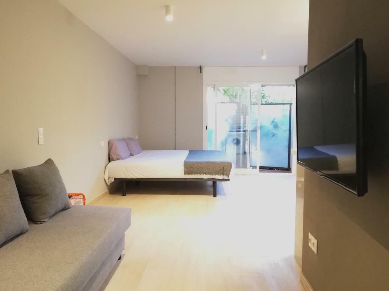 Mazi Apartments Suite Mataro Bagian luar foto